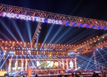 यात्रा : गुजरात में गरबा देख अचंभित हुए हम